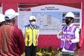 Presiden sebut pembebasan lahan jalan tol di Aceh paling cepat, telah capai 84 persen