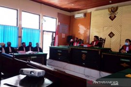 Sidang tiga terdakwa dugaan pencemaran nama baik Mulyadi ditunda