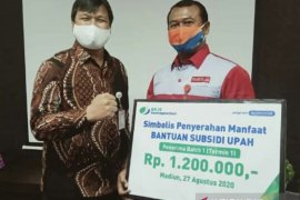 BPJAMSOSTEK Cabang Madiun salurkan bantuan subsidi upah untuk pekerja