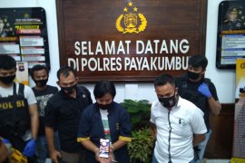 Mengaku bisa menolong  masuk polisi, Polwan gadungan diamankan di  Payakumbuh