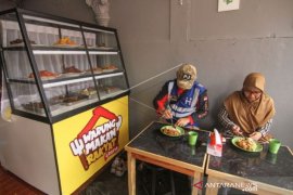 WARUNG MAKAN RAKYAT GRATIS