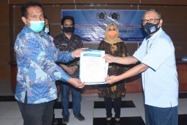 Kepengurusan PWI KLU resmi dilantik setelah sempat vakum