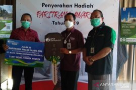 BPJAMSOSTEK Banuspa serahkan anugerah Paritrana Award ke BPD Bali