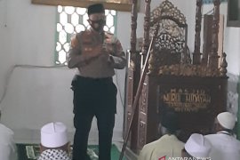 Kapolsek Belinyu gelar kegiatan Jumat Barokah
