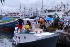 Pengawasan Pelra Paotere Makassar masih ketat cegah penyebaran COVID-19