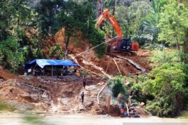 Akademisi minta Polda Riau usut TPPU penambangan emas maut di Kuansing