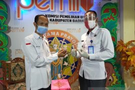 KPU Badung dan  BNN adakan tes urine ke penyelenggara pemilu