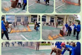 Antisipasi dini, Kejari Tanah Datar gelar simulasi tanggap darurat pemadaman kebakaran