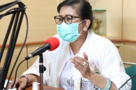 Putri Koster puji ibu rumah tangga di Bali tetap kreatif di masa pandemi