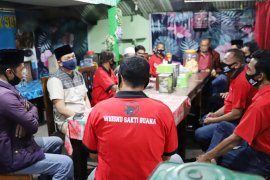 Gus Hans blusukan jelang turunnya rekom Bacawali-Bacawawali Surabaya dari PDIP