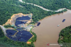 Harga batu bara turun tipis 0,92 dolar AS/ton