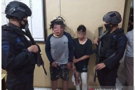 Brimob Polda Sumut amankan dua pencuri motor yang nyaris tewas diamuk massa