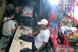 Seorang pria jadi korban perampasan ponsel di Jakpus