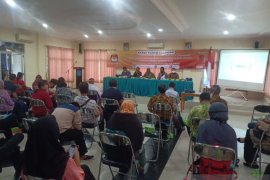 Bawaslu Bangka Tengah ingatkan KPU terkait data pemilih ganda