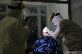 Petahana Asmat selesai jalani pemeriksaan kesehatan pilkada serentak