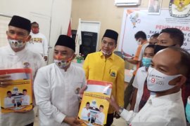 KPUD Labuhanbatu terima berkas Bapaslon Andi-Faizal