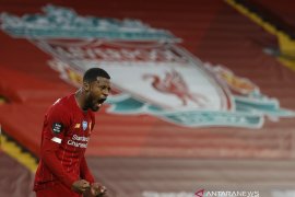 Liverpool menawarkan gelandang Georginio Wijnaldum ke Barca