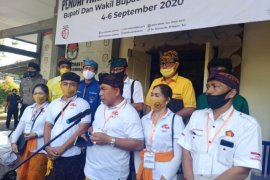 Koalisi 13 parpol daftarkan calon Pilkada Jembrana 2020