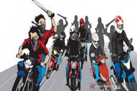 Penyidik Polsek ringkus dua pemuda pembacok polisi