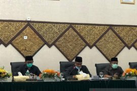 DPRD Padang gelar rapat paripurna penyampaian RAPBD tahun anggaran 2021