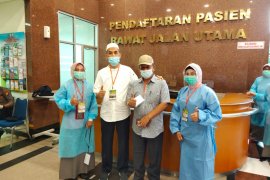 Empat bacalon Kepala Daerah Dumai cek kesehatan di RSUD Arifin Achmad