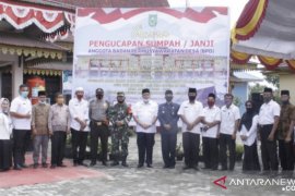 Anggota BPD Rengat Barat ikut pengambilan acara Sumpah