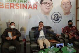 Pasangan Andin - Syarif Busthomi  klarifikasi terinfeksi COVID-19
