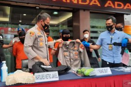 Tiga polisi gadungan pelaku pencurian ditangkap