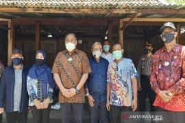 Rachmat Gobel meminta Pemkab Kulon Progo bangun rute ekonomi baru