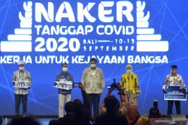 Pemerintah pastikan seluruh tenaga honorer  dapat bantuan sosial