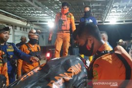 Tim SAR  masih melakukan pencarian nelayan terbawa arus