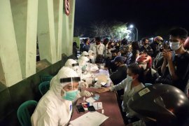 70 persen kasus COVID-19 di Surabaya terjadi pada anak muda