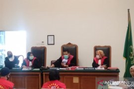 Jaksa tuntut terdakwa prostitusi daring selama lima bulan penjara