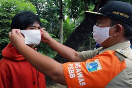 COVID-19 dalam "protokol" sosok Bu Tedjo