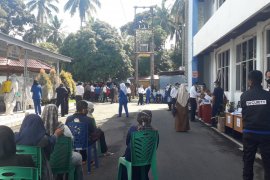 Pegawai positif COVID-19, Bank Nagari Simpang Empat sarankan nasabah gunakan layanan digital