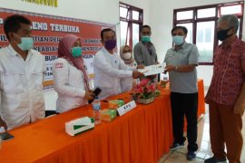 Berkas bapaslon Bupati dan Wakil Bupati Simalungun belum memenuhi syarat