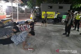 Polres Subang beri sanksi masyarakat yang langgar protokol kesehatan