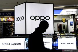 Pasar ponsel Indonesia melemah akibat daya beli rendah