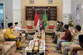 Gubenur Riau apresiasi Pertamina dan mitra binaan raih Kalpataru 2020