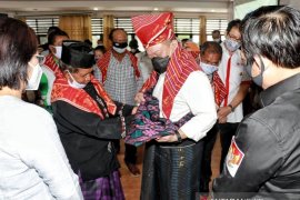 Ketua DPD RI AA LaNyalla Mattaliti dapat gelar marga Sitepu