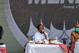 Menkopolhukam puji pengendalian COVID-19 di Sumbar, minta daerah lain meniru