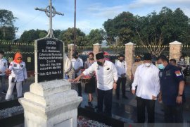 Ketua DPD RI La Nyalla kunjungi makam Nommensen dan Sisingamangaraja XII