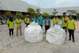 Pemuda Hijau-PT Timah gelar gerakan pilah sampah dari rumah