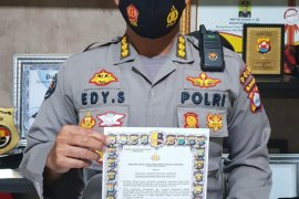 Polda Banten ajak masyarakat  patuhi maklumat terkait protokol kesehatan saat pilkada