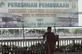 Banjarmasin miliki ikon baru wisata kuliner berupa restoran terapung