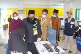 Bupati Sarkawi pantau ujian SKB 221 CPNS Bener Meriah di Lhokseumawe