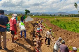 Tajuk ANTARA NTB - Irigasi NTB dan jalan panjang kedaulatan pangan