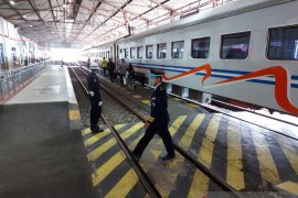 KAI berikan potongan harga tiket kereta jarak jauh