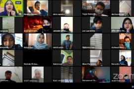 Saat mencari pekerjaan atau mengembangkan karir,  jaga "personal branding"