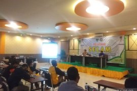 40 orang pemandu selam di KWBT Mandeh Pesisir Selatan dilatih